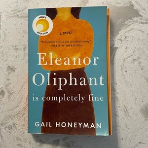 Eleanor Oliphant is Completely Fine by Gail Honeyman - Paperback Book